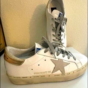 Hi Star Low Top Platform Sneaker
GOLDEN GOOSE